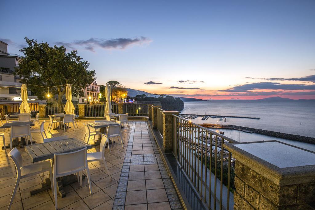 Hr Hotel & Spa П'яно-ді-Сорренто Екстер'єр фото