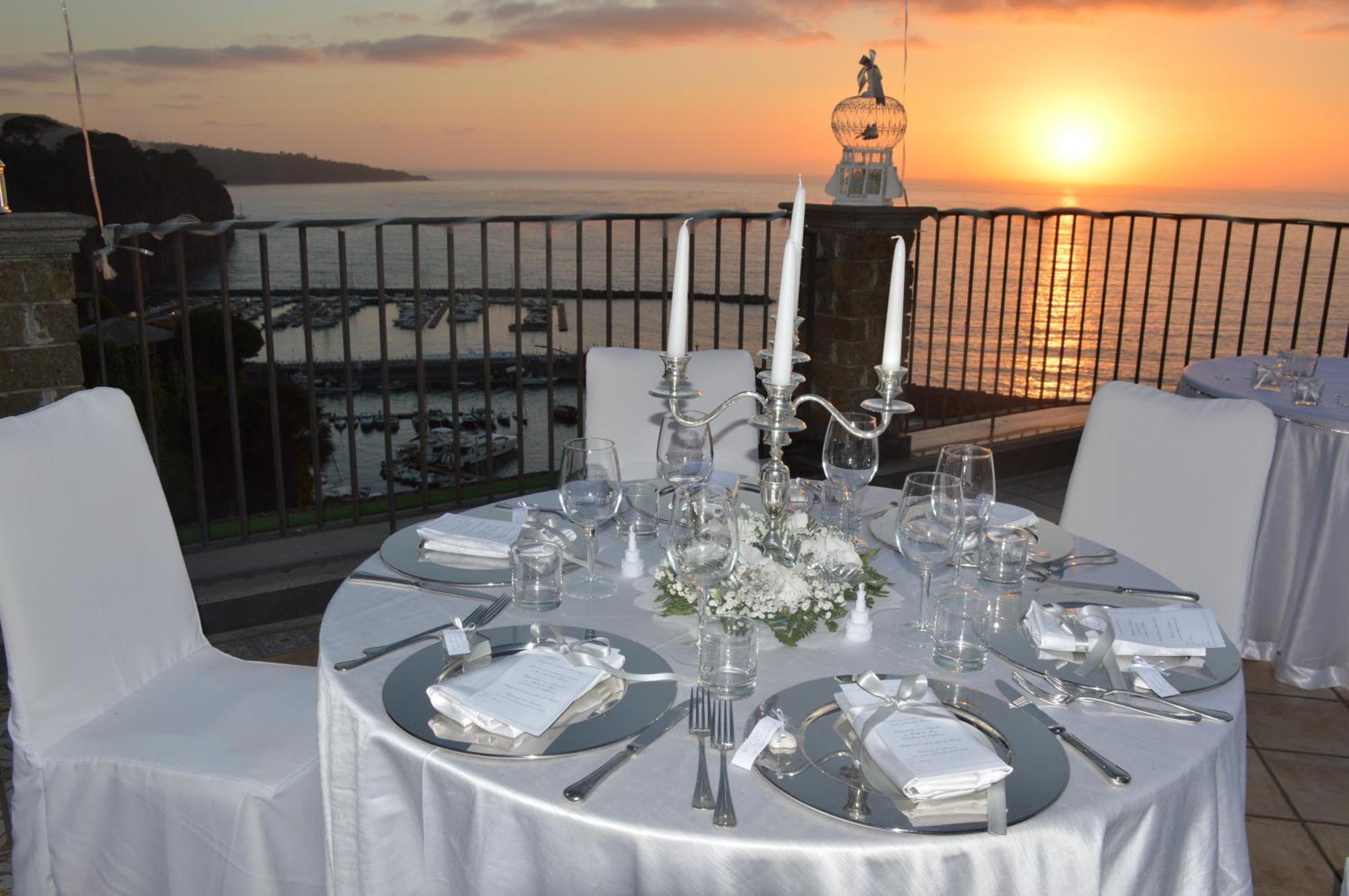 Hr Hotel & Spa П'яно-ді-Сорренто Екстер'єр фото